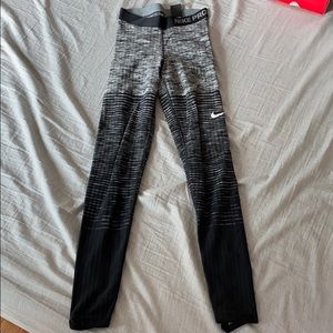 Nike Pro Hyperwarm Leggings